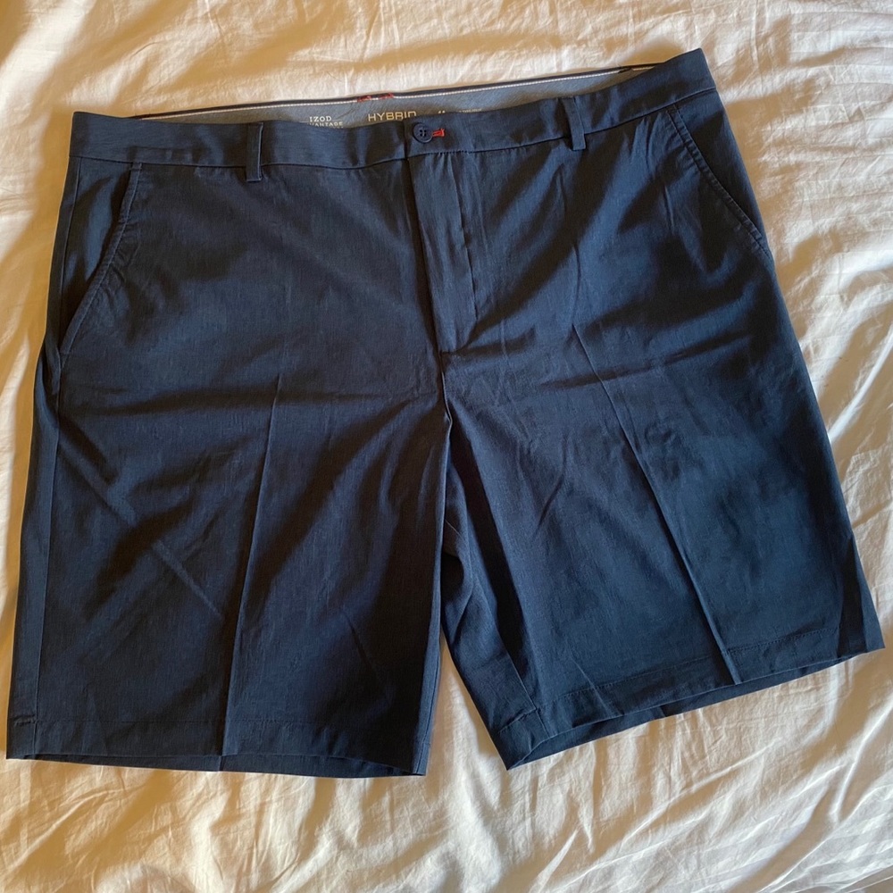EUC IZOD Advantage Performance Hybrid Shorts 44